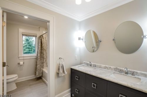 30 Mount Pleasant Pkwy, Livingston NJ  07039-2821 exterior