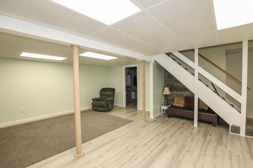 63 Chichester Rd, Concord NH 03307-0706 exterior