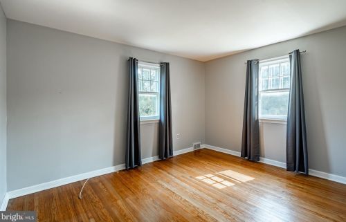 35 Norman St, Chester PA 19014-2140 exterior