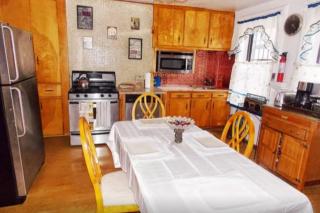 380 Jefferson Ave, Brooklyn NY  11221-1002 exterior