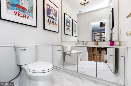 9820 Avenel Farm Dr, Rockville MD 20854-5410 exterior