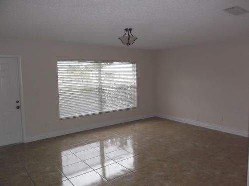 1680 Minorca Ave, Fort Pierce FL  34952-4961 exterior