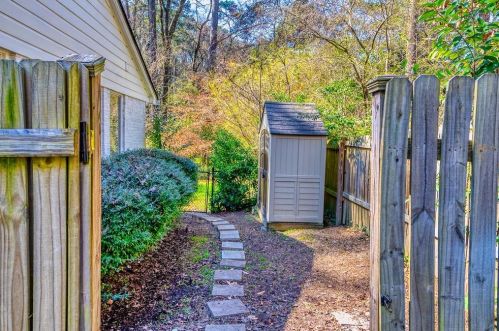 1534 Berkeley Ln, Atlanta GA 30329-2729 exterior