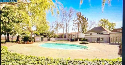 3910 Northwood Dr, Concord CA  94520-7706 exterior