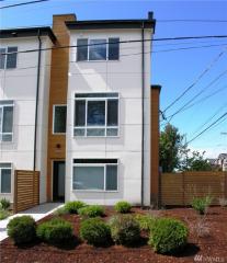 10369 Ashworth Ave, Seattle WA  98133-9409 exterior