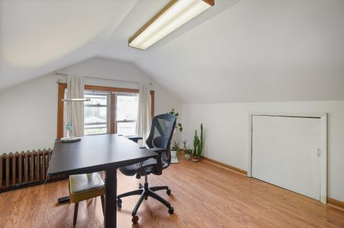 5223 Leamington Ave, Chicago IL 60651-2922 exterior