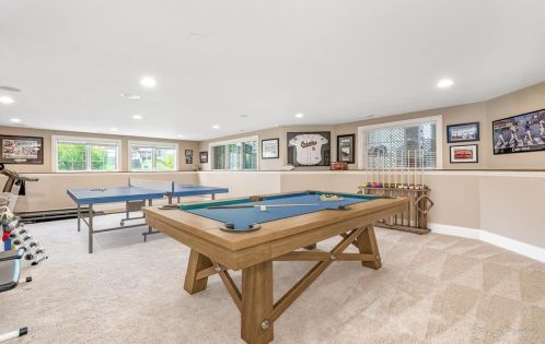 5612 Meadowbrook Ln, Bull Valley IL 60014-3009 exterior