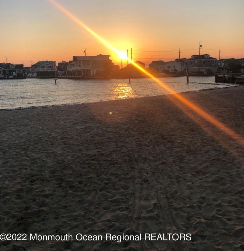 104 Amberjack Way, Lavallette NJ  08735-1203 exterior