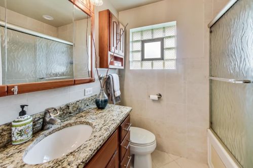 3940 Sayre Ave, Chicago IL 60707-2135 exterior