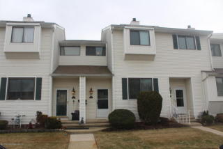 574 Clubhouse Dr, Middletown NJ  07748-1340 exterior