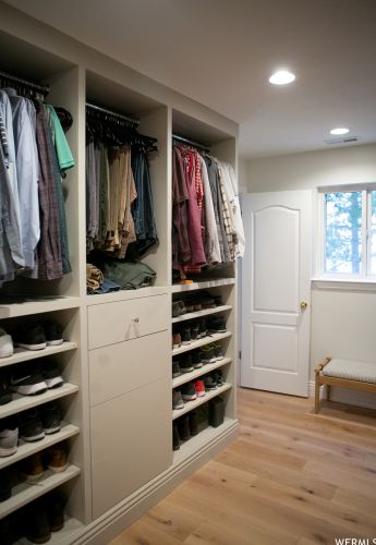 8967 Cobble Canyon Ln, Sandy UT 84093-3813 exterior