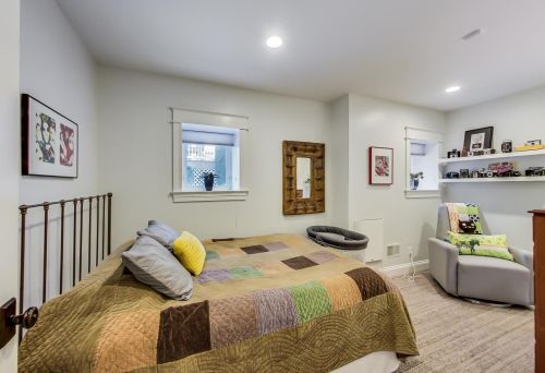 1840 Wellington Ave, Chicago IL 60657-4030 exterior