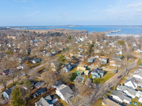 2287 Torrent St, Meskegon MI 49441-1562 exterior