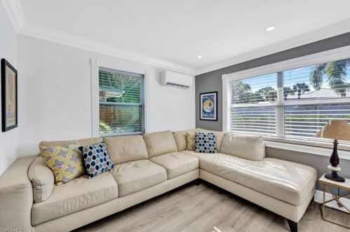 821 91 Ave, Naples FL 34108-2426 exterior