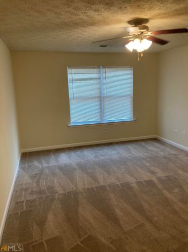 1104 Fairington Club Dr, Lithonia, GA 30038-5681