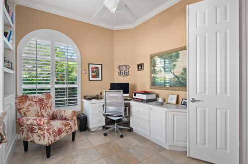 7704 Hernando Ct, Naples FL 34114-2619 exterior