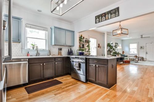 1985 Main St, Atlanta GA 30344-0016 exterior