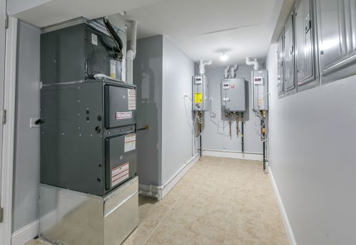 5410 Kimball Ave, Chicago IL  60625-4620 exterior