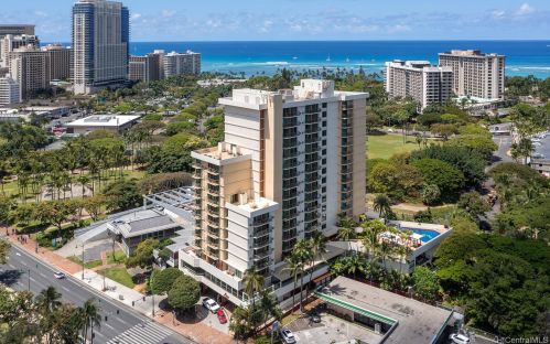 2045 Kalakaua Ave, Honolulu HI  96815-5118 exterior