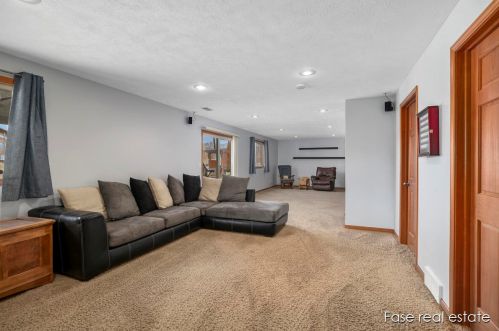 2155 Avalon Vw Dr, Cedar Springs MI 49319-7926 exterior