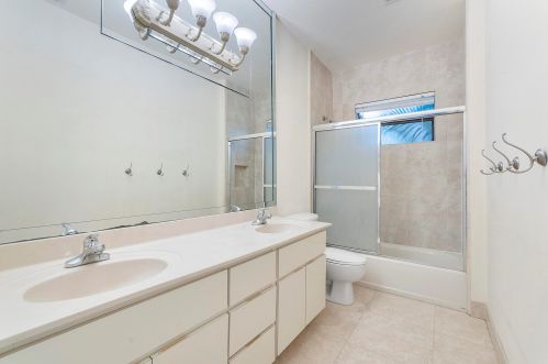 4255 26 Ave, Boca Raton FL 33434-2549 exterior