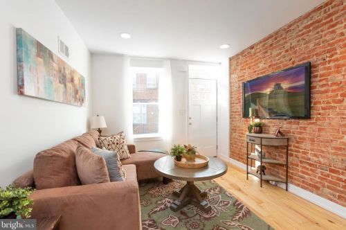 841 Earp St, Philadelphia PA  19147-5707 exterior