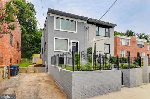 1204 Trenton Pl, Washington, DC 20032-4434