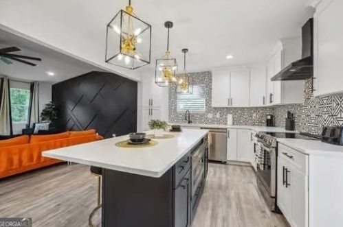 2891 Alexandria Dr, Atlanta GA  30331-5324 exterior