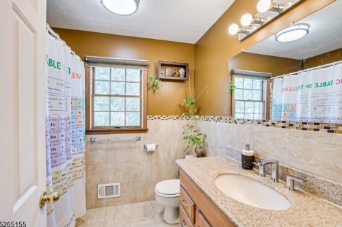 48 Morgan Ln, Bridgewater NJ 08807-3008 exterior