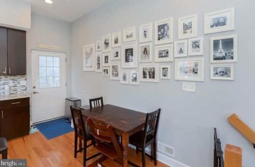 2307 Carpenter St, Philadelphia PA 19146-2516 exterior