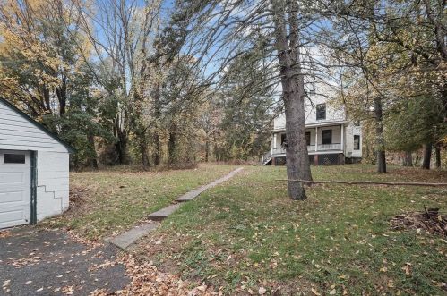 34 Webb Rd, Middletown NY 10940-6535 exterior