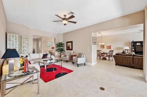 9234 Tesoro Ln, Naples, FL 34114-9538