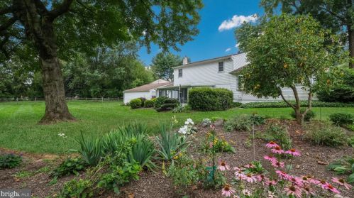 1165 Wood Ln, Warminster PA 18974-2645 exterior