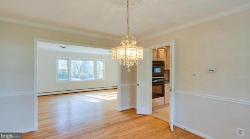 8002 Birnam Wood Dr, Mc Lean VA  22102-2711 exterior