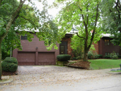 200 Allen Ave, Newton, MA 02468-1722