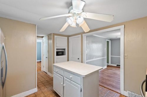 971 Farms Rd, Wallingford CT 06492-1807 exterior