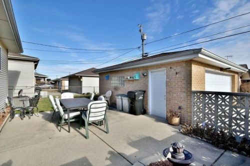 4301 Olcott Ave, Chicago IL 60706-1137 exterior