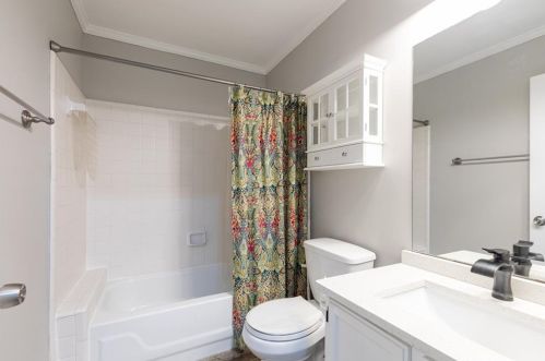 82 Dunwoody Spg, Atlanta GA 30328-4529 exterior