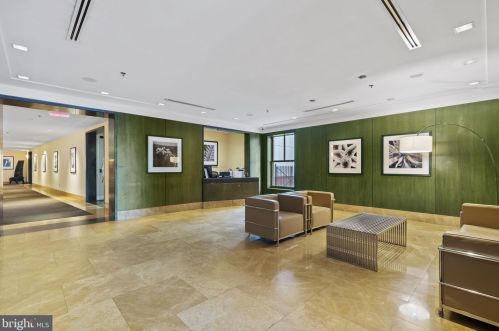 910 M St, Washington DC  20001-6313 exterior