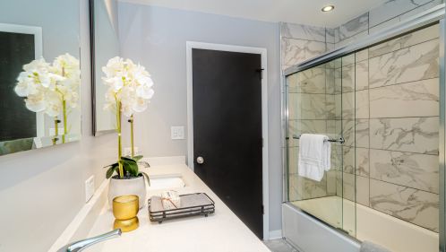 3927 Lawndale Ave, Chicago IL  60618-3107 exterior