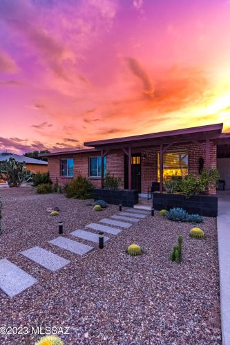 2352 Jefferson Ave, Tucson AZ  85711-6635 exterior