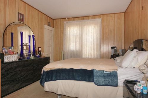 10 Bedford Ave, Worcester MA 01604-4739 exterior