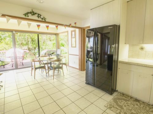 300 Cir Dr, Meskegon MI 49445-2712 exterior