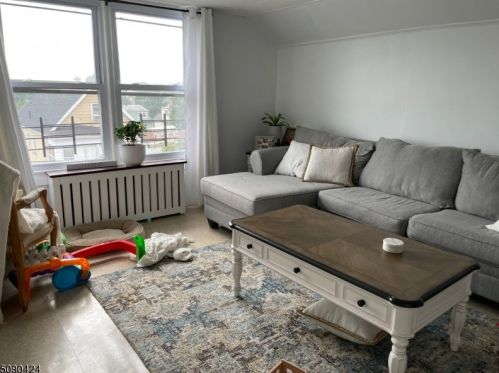 990 26th St, Paterson NJ 07513-1314 exterior