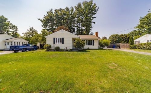 40 Bulat Dr, Springfield, MA 01129-1202