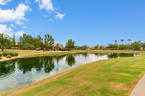 654 Bartlett Way, Chandler AZ  85248-5088 exterior