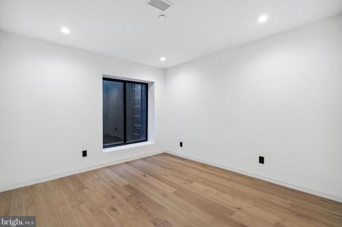 1355 Kater St, Philadelphia PA 19147-1817 exterior