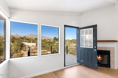 851 Roller Coaster Rd, Tucson AZ  85704-2626 exterior