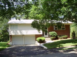 11 Andrew St, Newton, MA 02461-2101