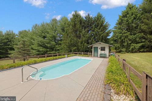 1900 Fish And Game Rd, Littlestown PA 17340-8808 exterior